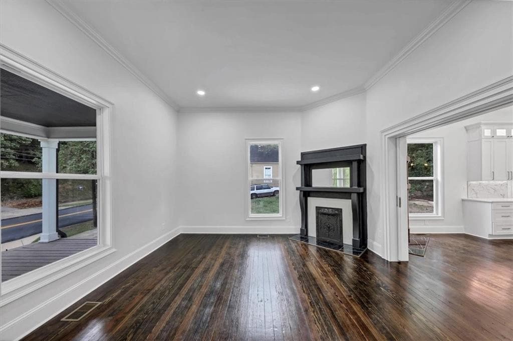 5 bedroom, 4 bathroom, 2,682 sq ft single family residence for sale at 212 S Broad Street SW, Rome, GA 30161 — photo 8