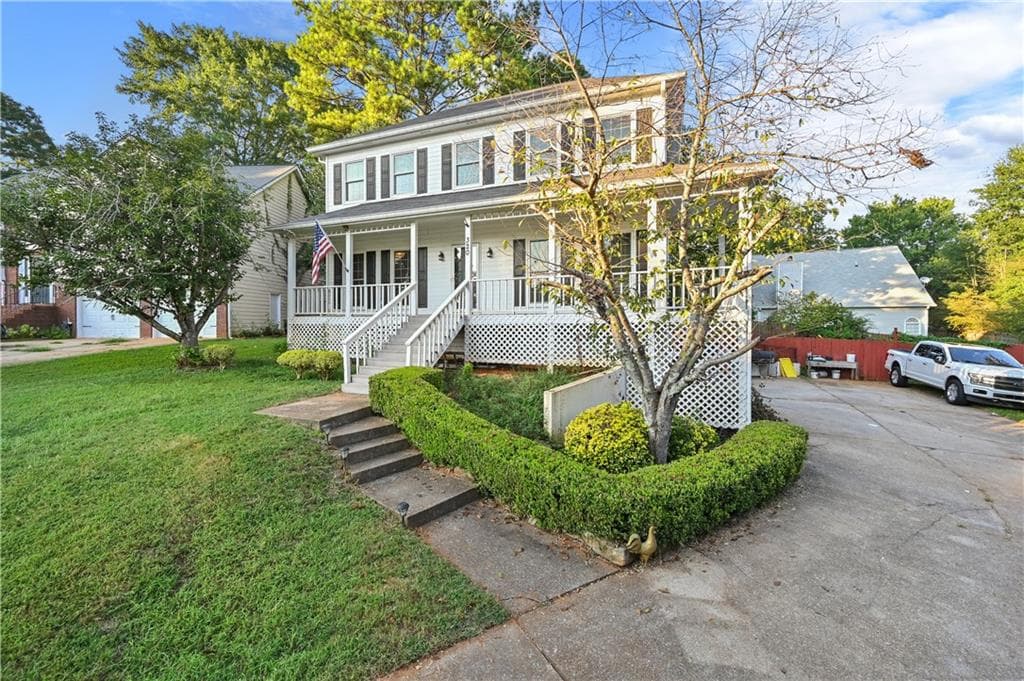 3 bedroom, 4 bathroom, 2,648 sq ft single family residence for sale at 320 Fountainmist Trail, Lawrenceville, GA 30043 — photo 3