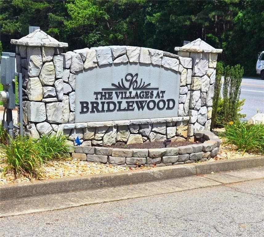 home for sale at 246 SADDLEVIEW Trail, Riverdale, GA