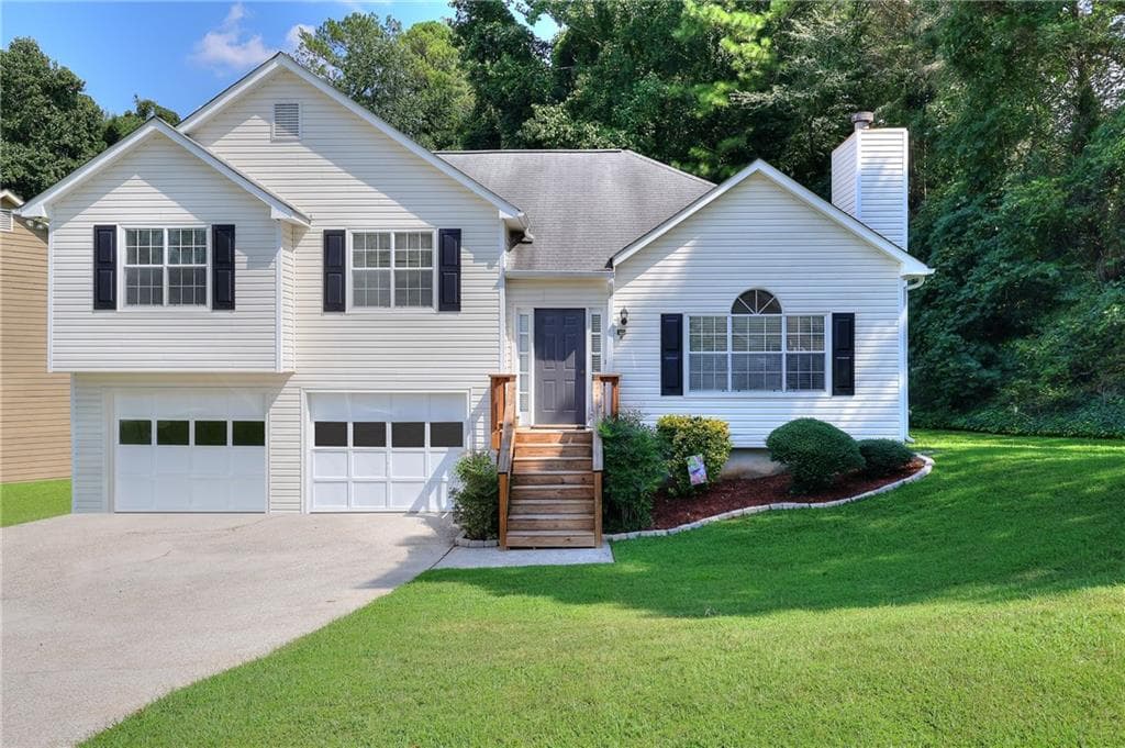 3 bedroom, 3 bathroom, 1,670 sq ft single family residence under contract at 2400 Brooks Court, Smyrna, GA 30082