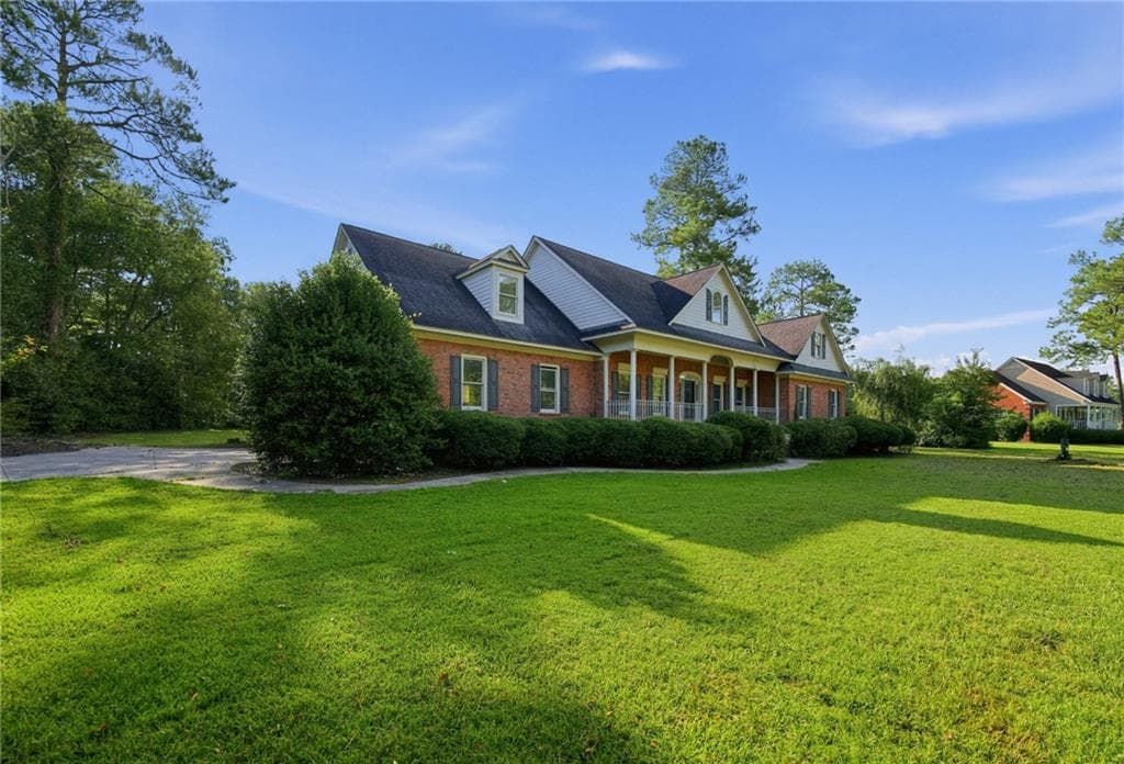 5 bedroom, 6 bathroom, 4,616 sq ft single family residence for sale at 603 Timberland Drive, Cordele, GA 31015 — photo 4