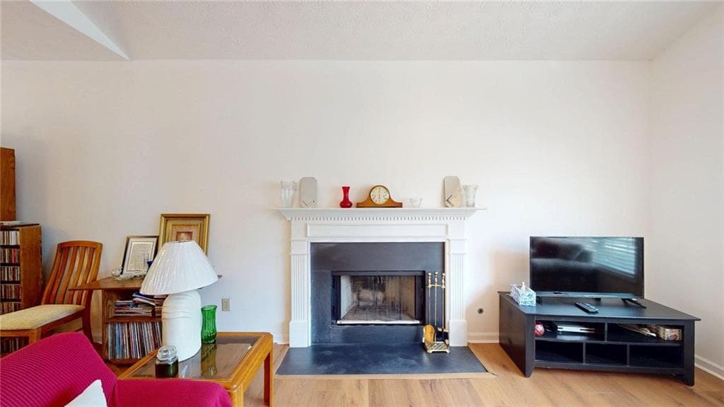 3 bedroom, 3 bathroom, 1,670 sq ft single family residence under contract at 2400 Brooks Court, Smyrna, GA 30082 — photo 6