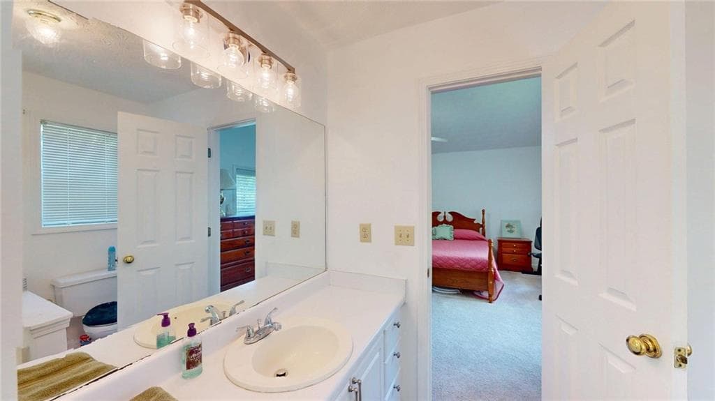 3 bedroom, 3 bathroom, 1,670 sq ft single family residence under contract at 2400 Brooks Court, Smyrna, GA 30082 — photo 10