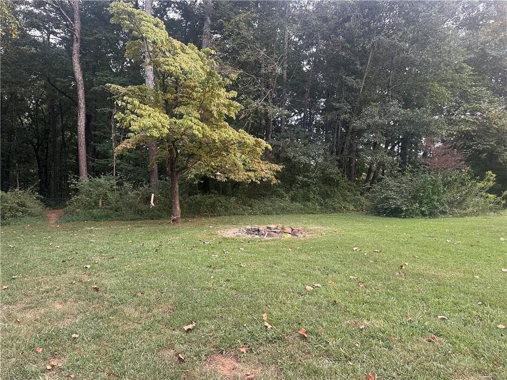 3 bedroom, 1 bathroom, 1,152 sq ft single family residence for sale at 35 Collins Road, Jasper, GA 30143 — photo 7