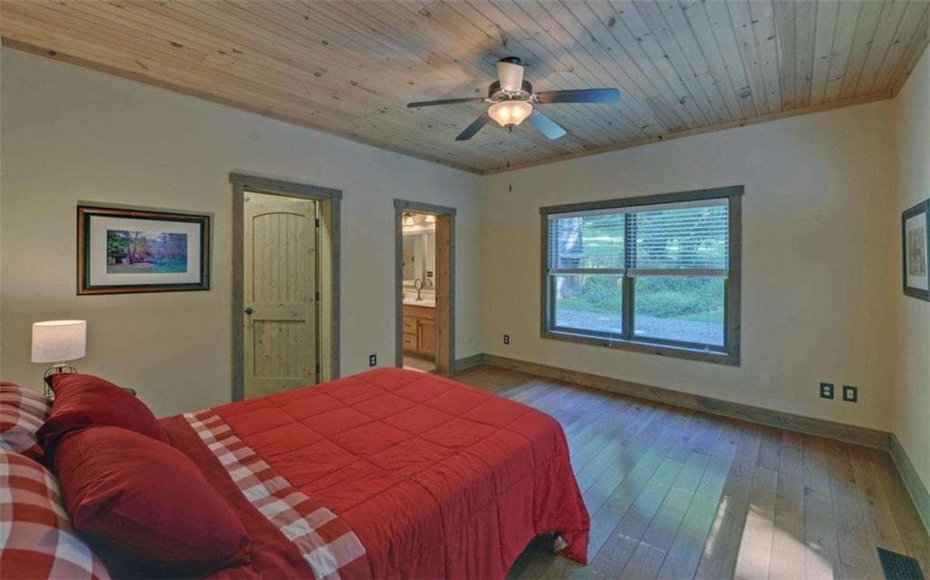2 bedroom, 3 bathroom, 1,610 sq ft single family residence for sale at 1374 Lucius Road, Cherry Log, GA 30522 — photo 5