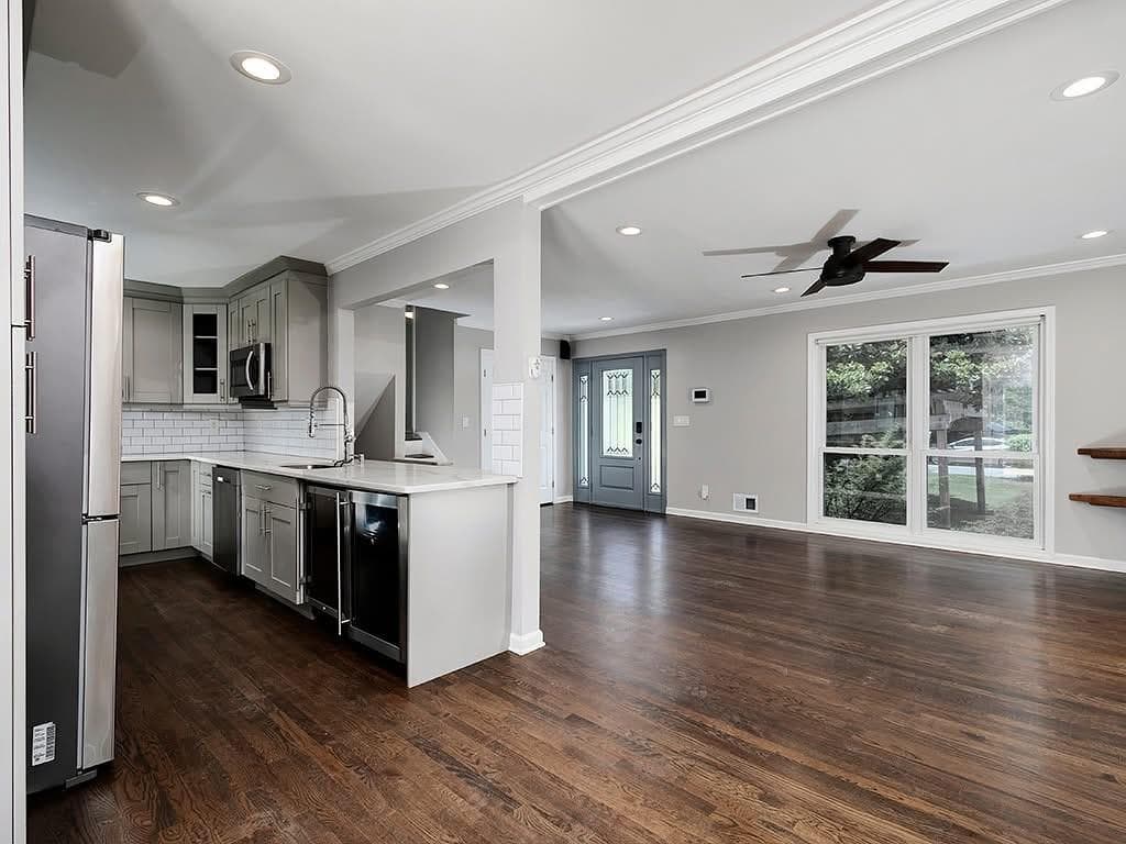 5 bedroom, 2 bathroom, 1,504 sq ft single family residence for rent at 1906 Lochlomand Lane, Smyrna, GA 30080 for $2,575 a month — photo 6