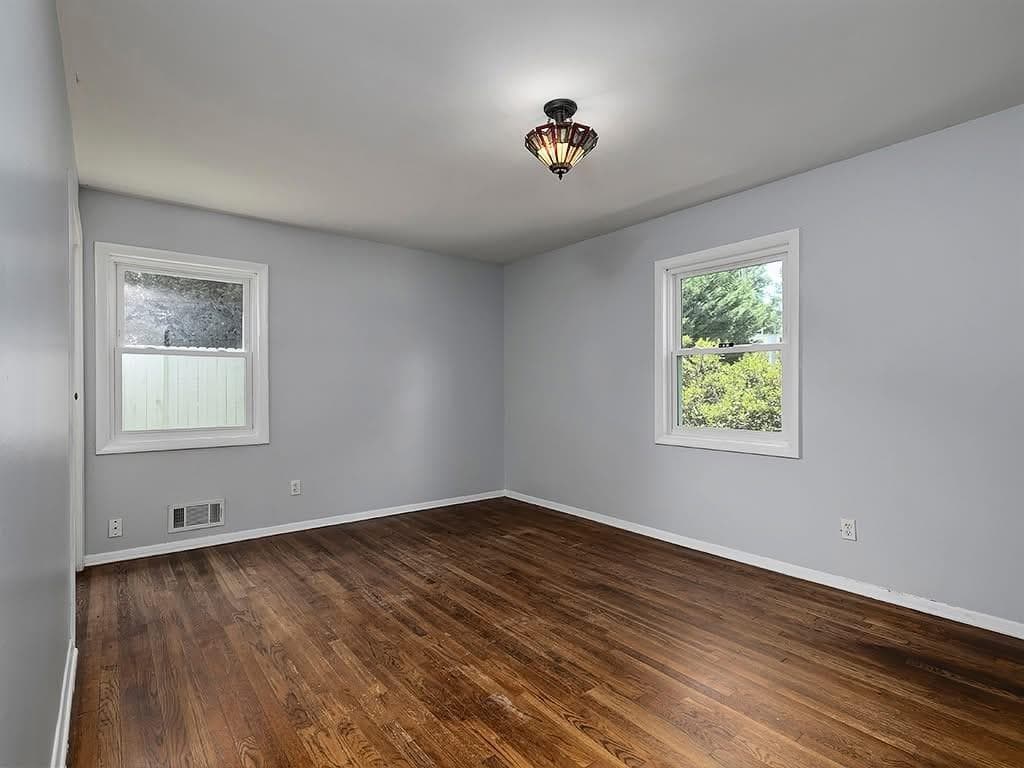 5 bedroom, 2 bathroom, 1,504 sq ft single family residence for rent at 1906 Lochlomand Lane, Smyrna, GA 30080 for $2,575 a month — photo 8