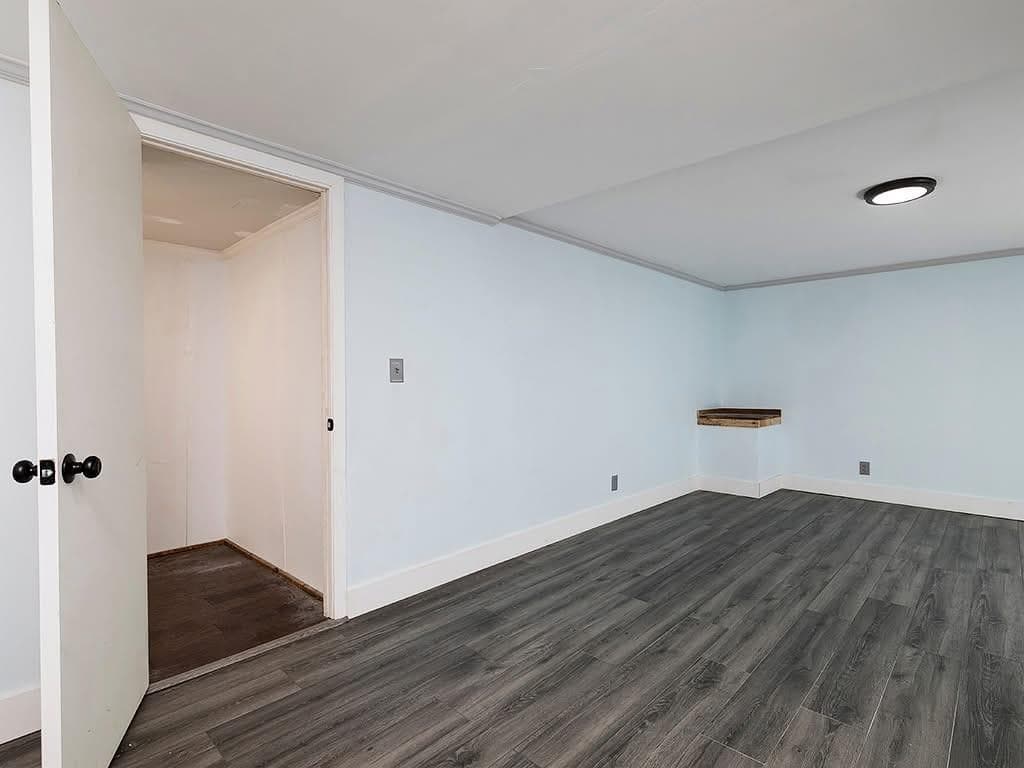 5 bedroom, 2 bathroom, 1,504 sq ft single family residence for rent at 1906 Lochlomand Lane, Smyrna, GA 30080 for $2,575 a month — photo 10