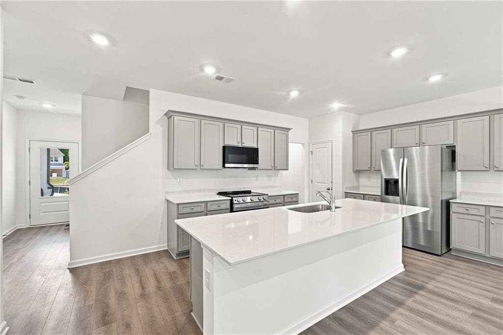 3 bedroom, 3 bathroom, 1,879 sq ft townhouse for rent at 877 Rainwater Trace, Lawrenceville, GA 30044 for $2,550 a month — photo 3