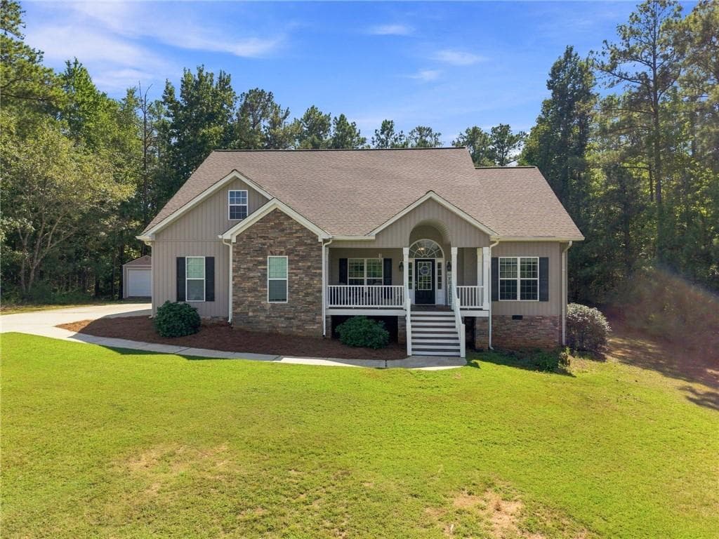 3 bedroom, 2 bathroom, 2,014 sq ft single family residence for sale at 30 Willow Leaf Drive, Buchanan, GA 30113