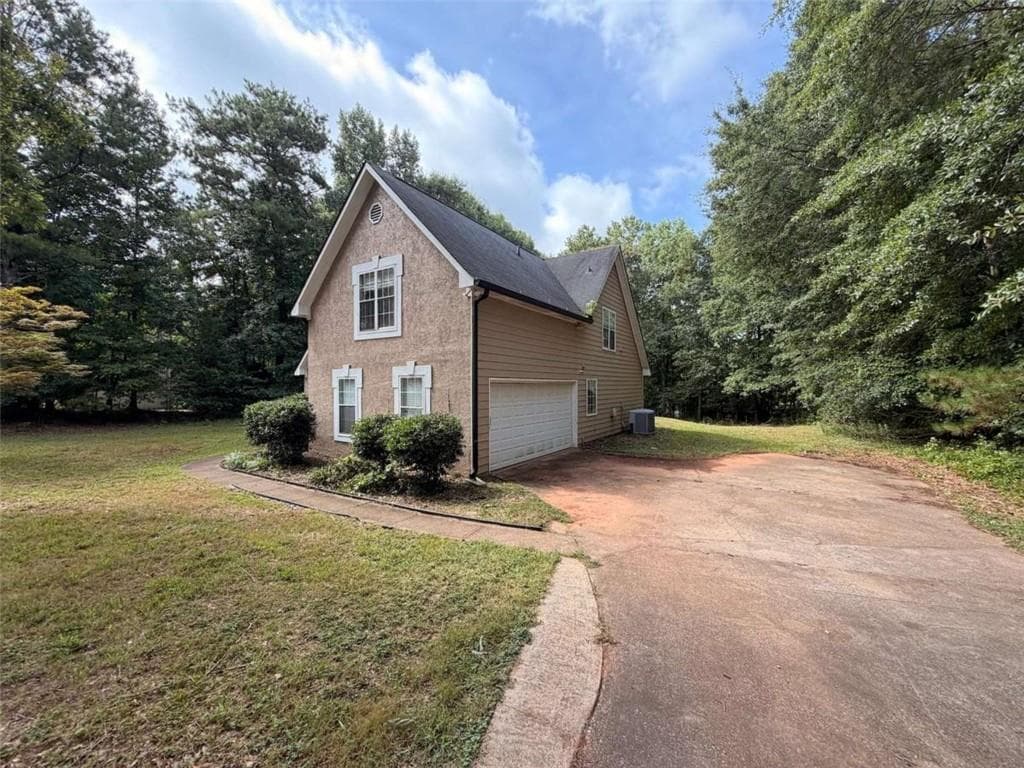 3 bedroom, 3 bathroom, 2,030 sq ft single family residence under contract at 73 Stowe Way, Sharpsburg, GA 30277 — photo 3