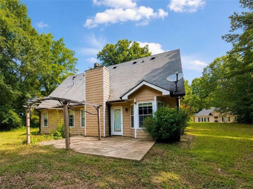 3 bedroom, 3 bathroom, 2,030 sq ft single family residence under contract at 73 Stowe Way, Sharpsburg, GA 30277 — photo 7