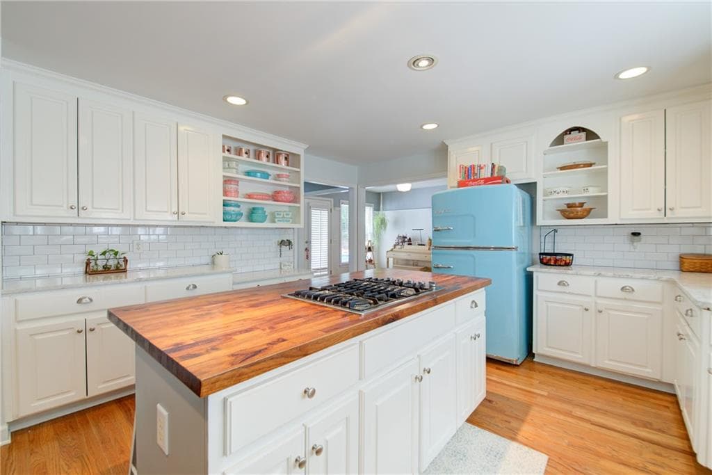 4 bedroom, 5 bathroom, 3,244 sq ft single family residence under contract at 103 Shady Ln, Cumming, GA 30040 — photo 8