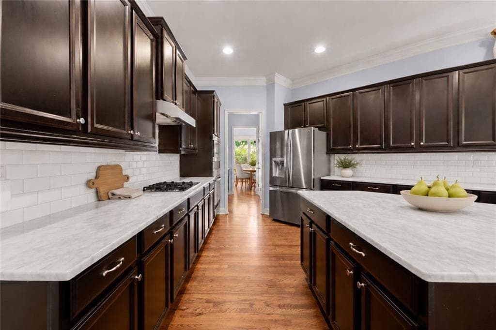 6 bedroom, 5 bathroom, 5,240 sq ft single family residence for sale at 11880 Old Station Place, Alpharetta, GA 30004 — photo 7
