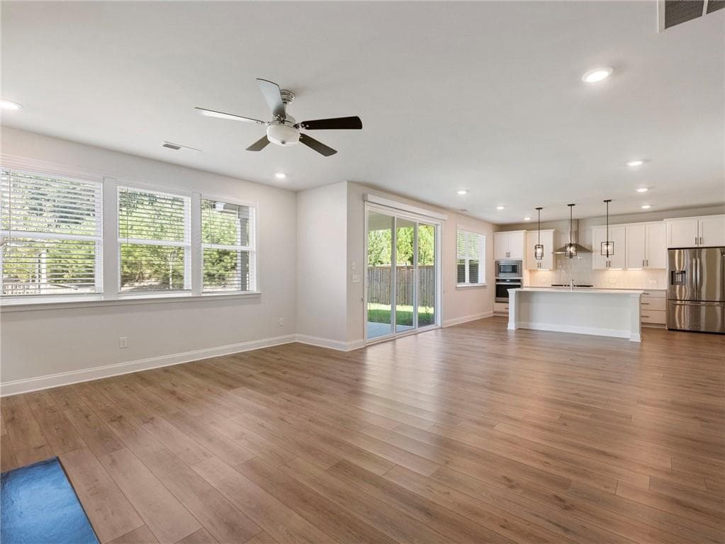 5 bedroom, 4 bathroom, 2,893 sq ft single family residence for sale at 3438 Long Creek Drive, Buford, GA 30519 — photo 8