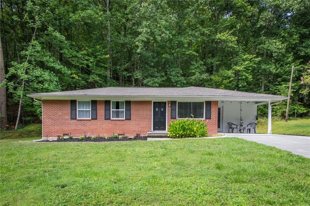 3 bedroom, 3 bathroom, 1,406 sq ft home for sale at 42 Carpenter Lane, Dahlonega, GA