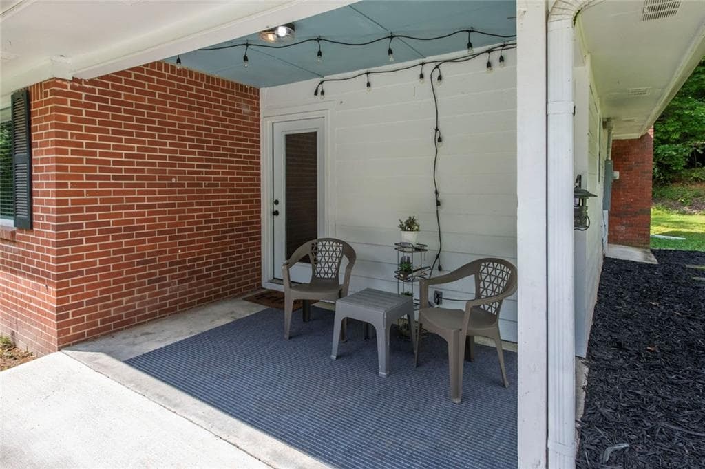 3 bedroom, 3 bathroom, 1,406 sq ft single family residence for sale at 42 Carpenter Lane, Dahlonega, GA 30533 — photo 4
