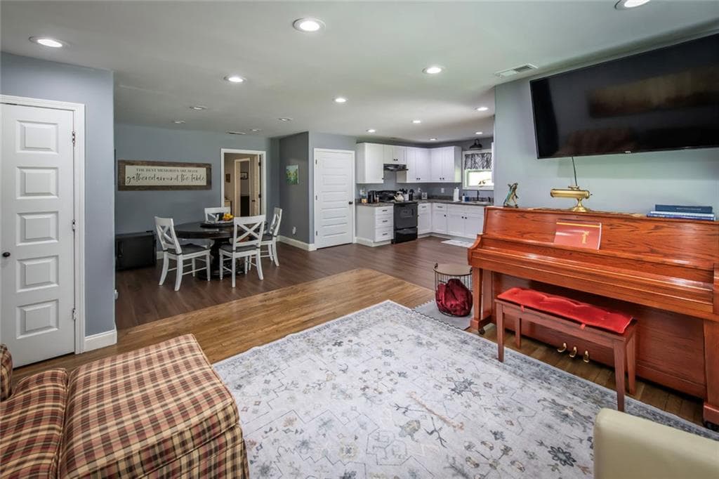 3 bedroom, 3 bathroom, 1,406 sq ft single family residence for sale at 42 Carpenter Lane, Dahlonega, GA 30533 — photo 10