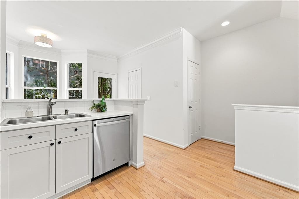 2 bedroom, 2 bathroom, 1,212 sq ft townhouse for sale at 951 Glenwood Avenue 1202, Atlanta, GA 30316 — photo 4