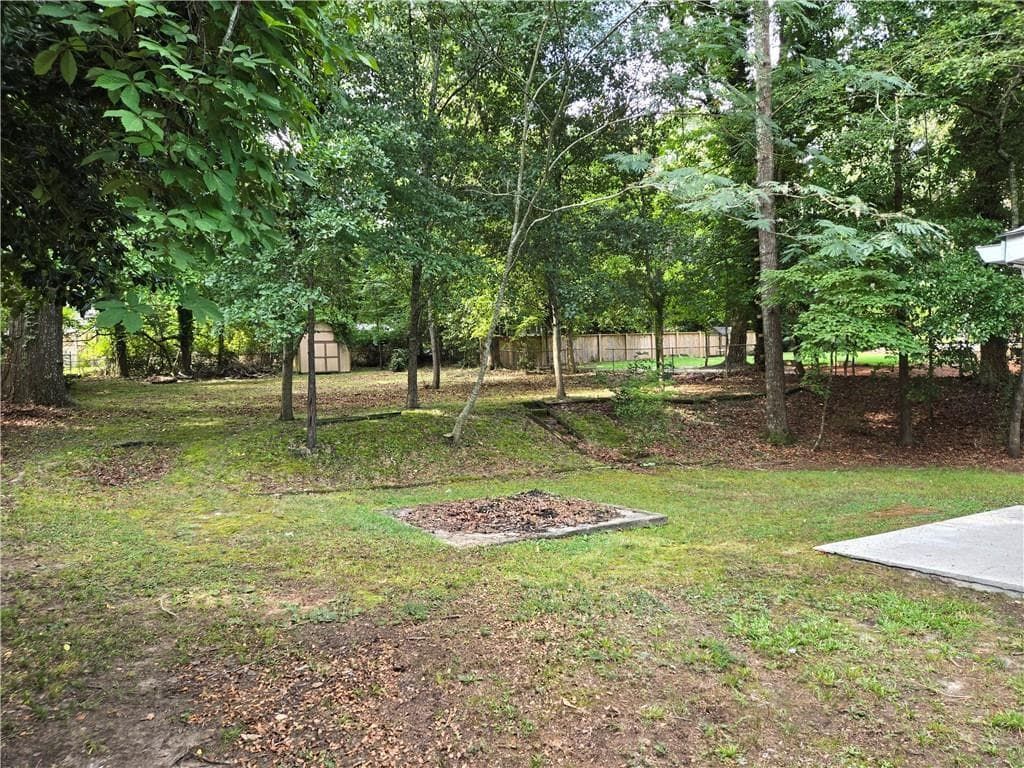 3 bedroom, 2 bathroom, 1,373 sq ft single family residence for sale at 131 Mountain View Drive, Gainesville, GA 30501 — photo 5