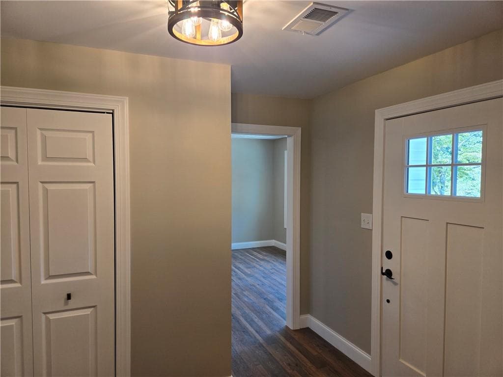 3 bedroom, 2 bathroom, 1,373 sq ft single family residence for sale at 131 Mountain View Drive, Gainesville, GA 30501 — photo 7
