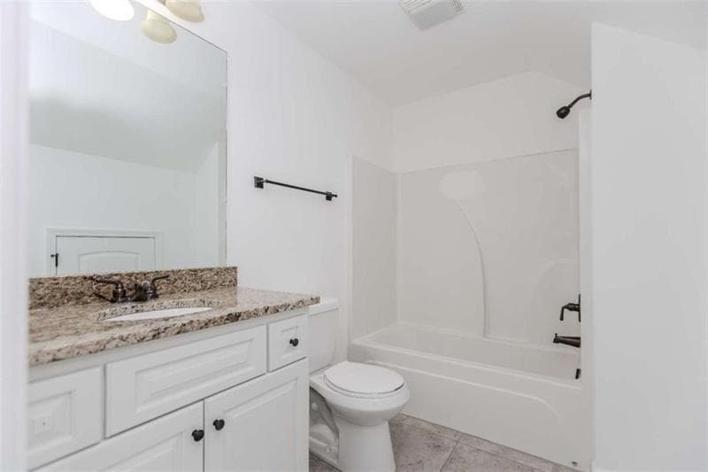 4 bedroom, 6 bathroom, 3,020 sq ft single family residence for rent at 4234 Quail Creek Drive, Flowery Branch, GA 30542 for $3,500 a month — photo 6