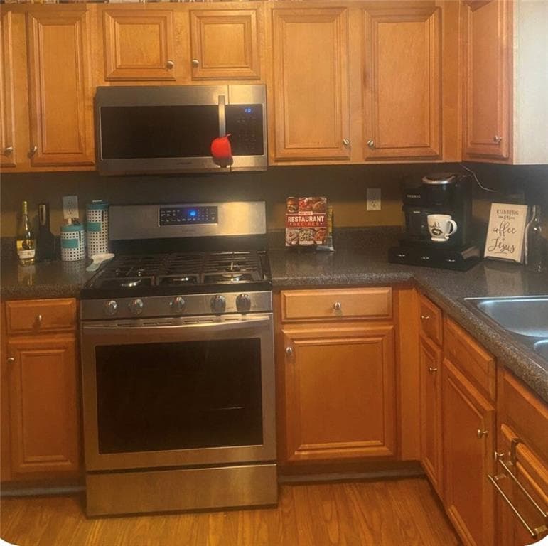 4 bedroom, 3 bathroom, 2,770 sq ft single family residence for sale at 6989 Oneil Court, Austell, GA 30168 — photo 6