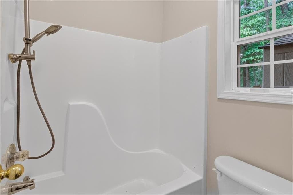 3 bedroom, 5 bathroom, 2,390 sq ft single family residence for sale at 133 Dogwood Court, Waleska, GA 30183 — photo 9