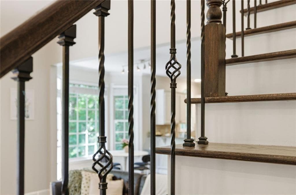 5 bedroom, 5 bathroom, 4,717 sq ft single family residence for sale at 2046 Kinsmon Drive, Marietta, GA 30062 — photo 7