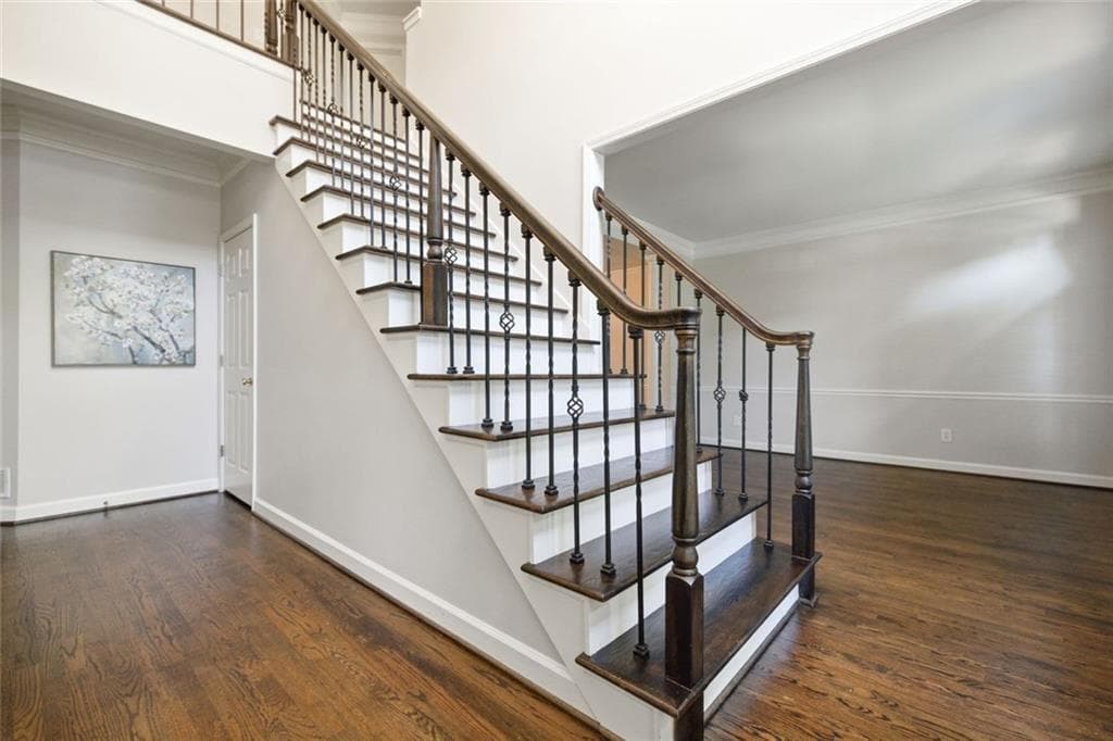 5 bedroom, 5 bathroom, 4,717 sq ft single family residence for sale at 2046 Kinsmon Drive, Marietta, GA 30062 — photo 8