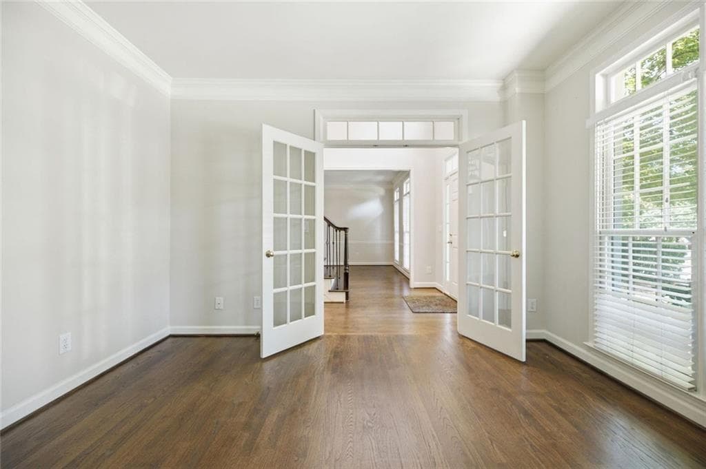 5 bedroom, 5 bathroom, 4,717 sq ft single family residence for sale at 2046 Kinsmon Drive, Marietta, GA 30062 — photo 9