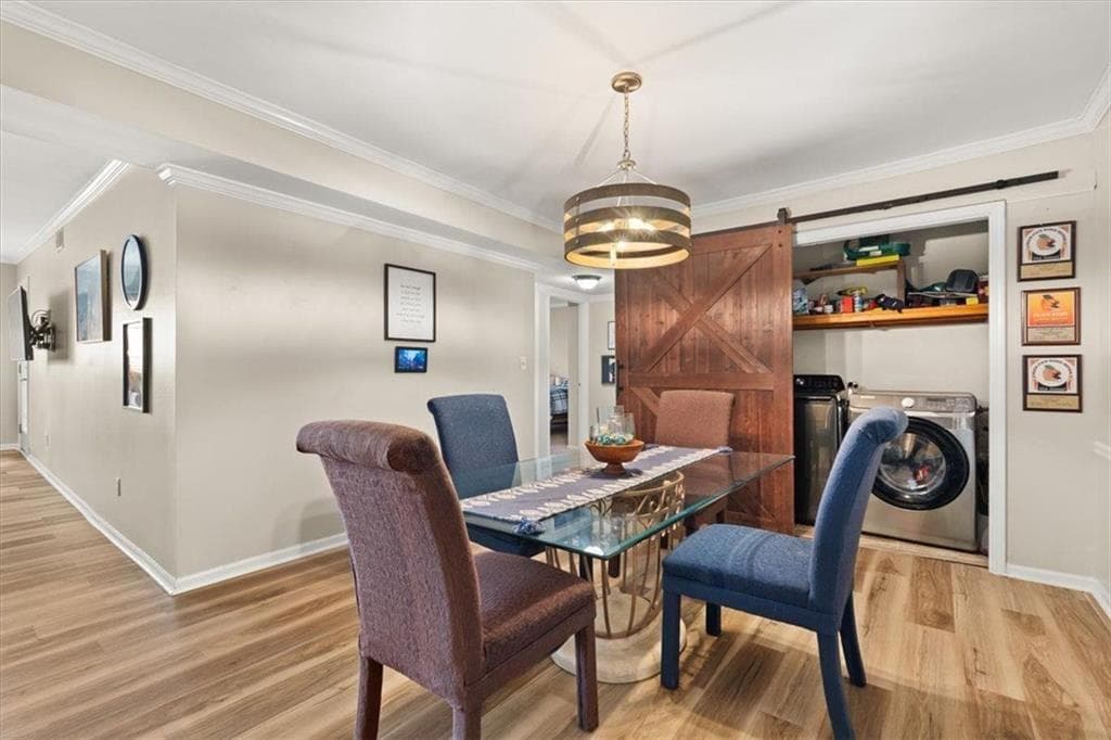 3 bedroom, 2 bathroom, 1,469 sq ft condominium for sale at 6851 Roswell Road M5, Sandy Springs, GA 30328 — photo 8