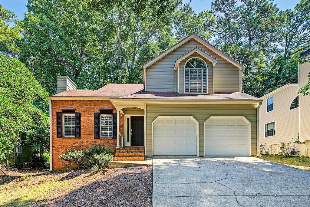 3 bedroom, 3 bathroom, 2,157 sq ft single family residence for sale at 1009 Cobb Place Manor Drive, Marietta, GA 30066 — photo 1 of 19