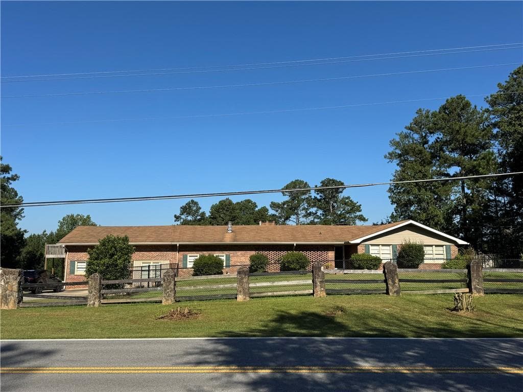 4 bedroom, 3 bathroom, 2,756 sq ft single family residence for sale at 2535 Old Cartersville Road, Dallas, GA 30132 — photo 1 of 10