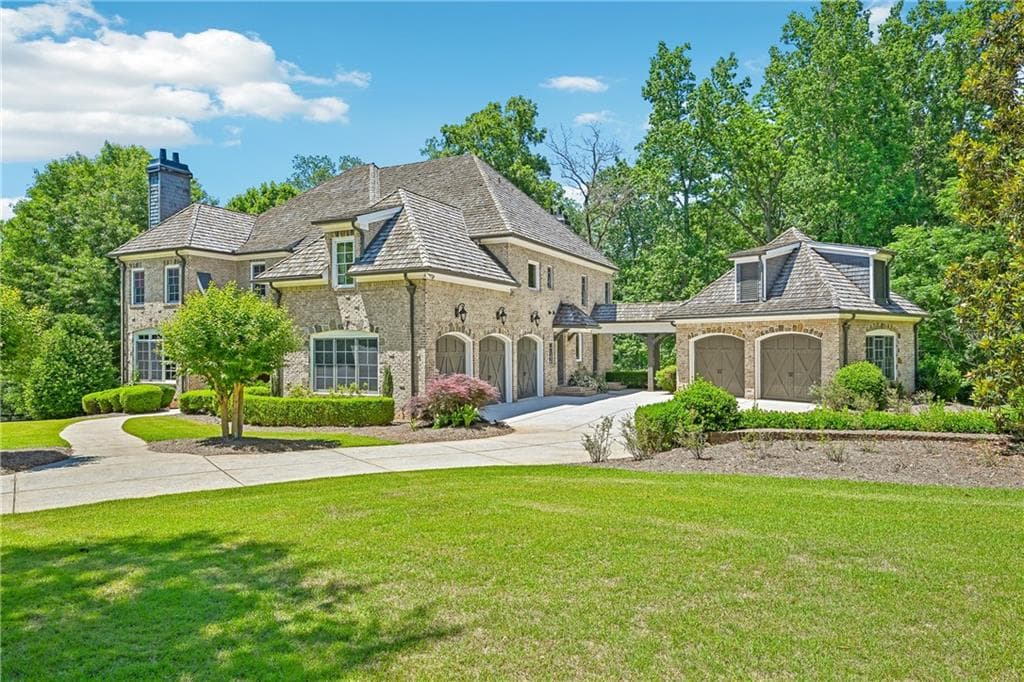 6 bedroom, 9 bathroom single family residence for sale at 880 Crabapple Hill, Alpharetta, GA 30004 — photo 2