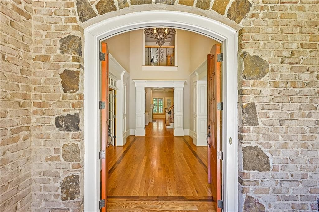 6 bedroom, 9 bathroom single family residence for sale at 880 Crabapple Hill, Alpharetta, GA 30004 — photo 10