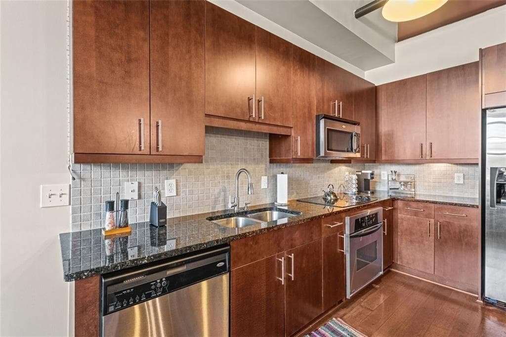 2 bedroom, 2 bathroom, 1,120 sq ft condominium for rent at 1261 Caroline Street 111, Atlanta, GA 30307 for $2,500 a month — photo 2
