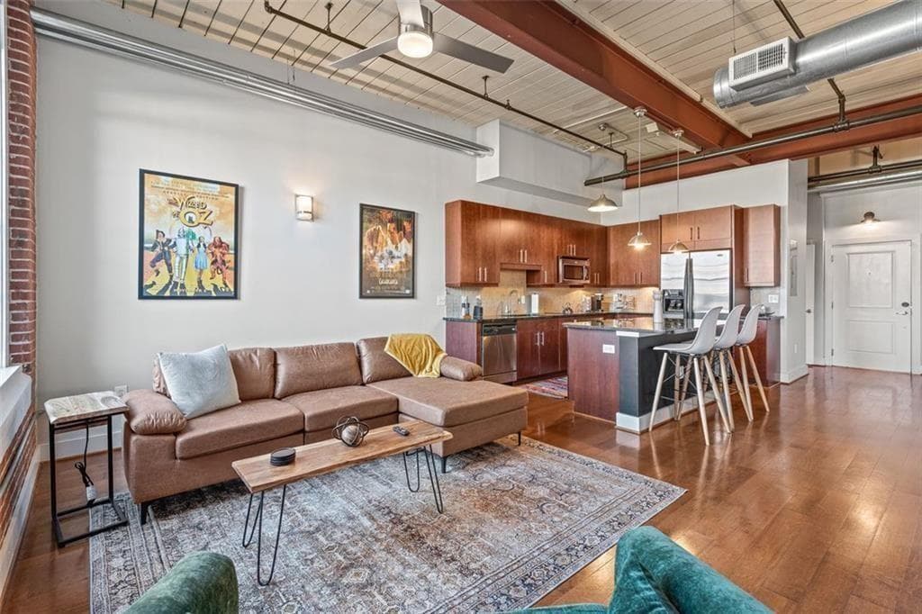 2 bedroom, 2 bathroom, 1,120 sq ft condominium for rent at 1261 Caroline Street 111, Atlanta, GA 30307 for $2,500 a month — photo 6
