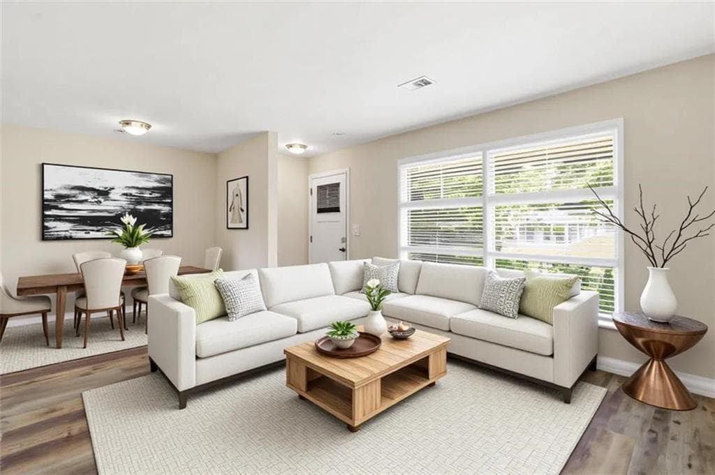 2 bedroom, 2 bathroom, 1,236 sq ft single family residence for sale at 2723 Ellen Way, Decatur, GA 30032 — photo 3