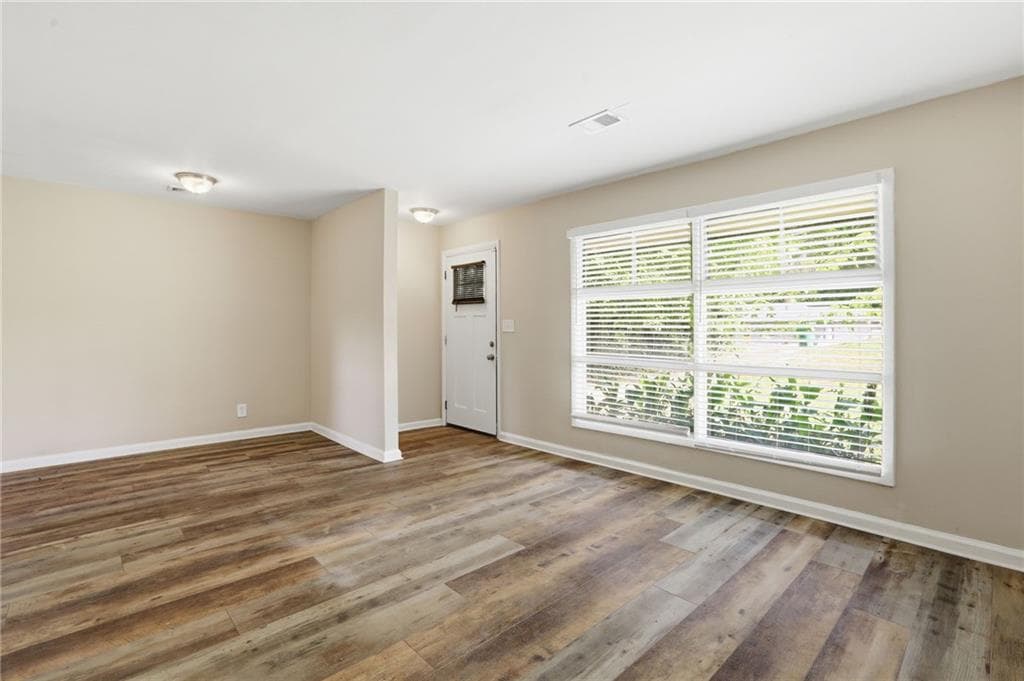 2 bedroom, 2 bathroom, 1,236 sq ft single family residence for sale at 2723 Ellen Way, Decatur, GA 30032 — photo 7