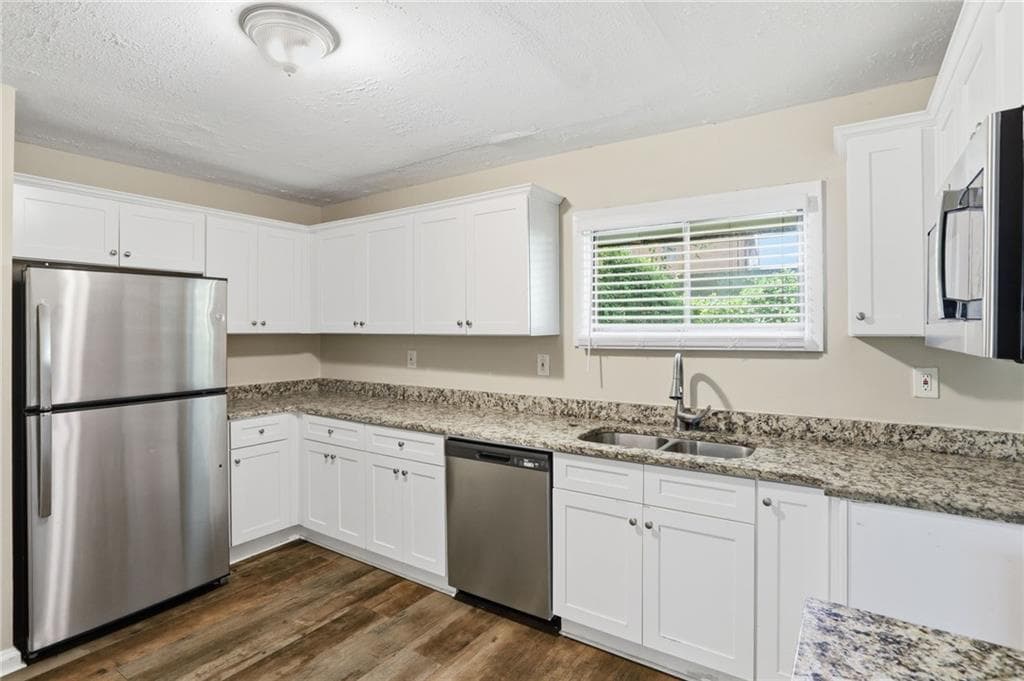 2 bedroom, 2 bathroom, 1,236 sq ft single family residence for sale at 2723 Ellen Way, Decatur, GA 30032 — photo 10