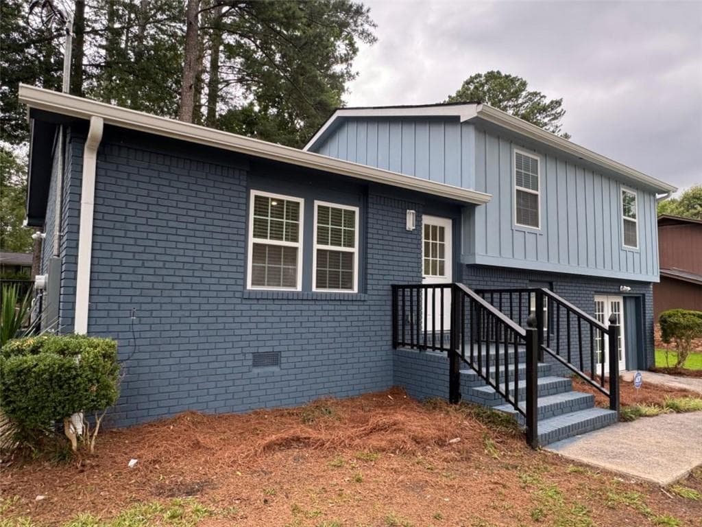 4 bedroom, 3 bathroom, 1,926 sq ft single family residence for rent at 6365 Connell, Atlanta, GA 30349 for $2,300 a month — photo 4