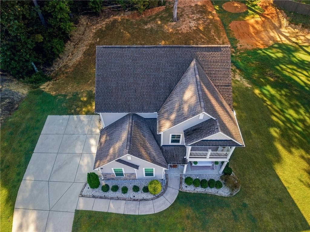 4 bedroom, 3 bathroom, 2,829 sq ft single family residence for sale at 2860 Windsor Knoll Drive, Dacula, GA 30019 — photo 6
