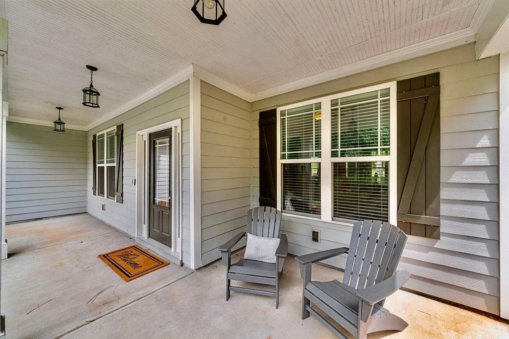 4 bedroom, 3 bathroom, 2,080 sq ft single family residence for sale at 265 Emerald Hills Lane, Newnan, GA 30263 — photo 5