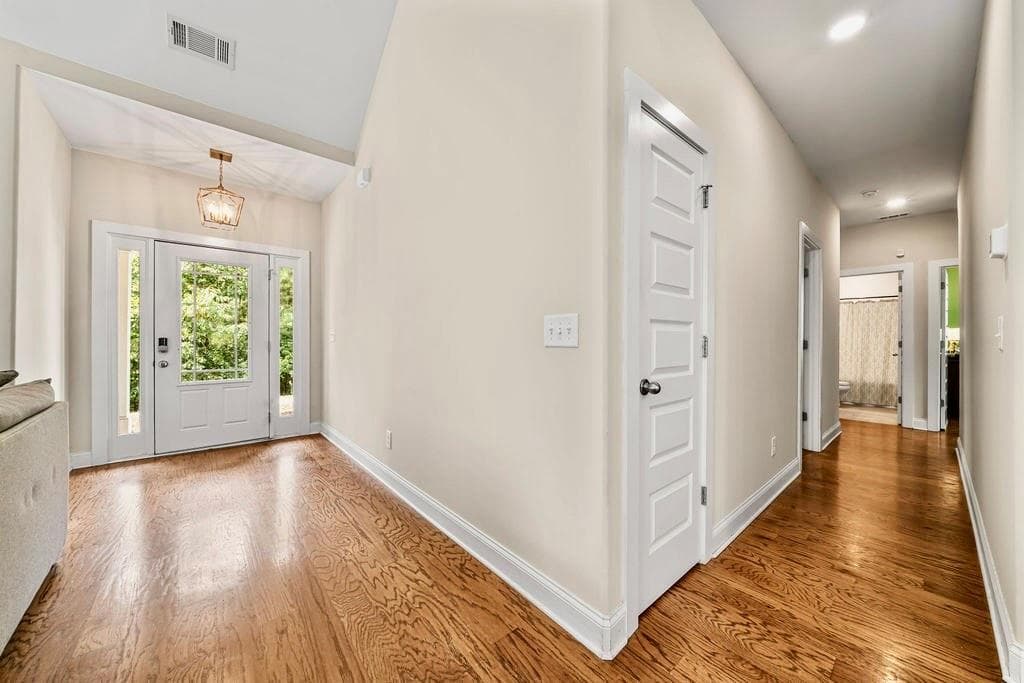 4 bedroom, 3 bathroom, 2,080 sq ft single family residence for sale at 265 Emerald Hills Lane, Newnan, GA 30263 — photo 6