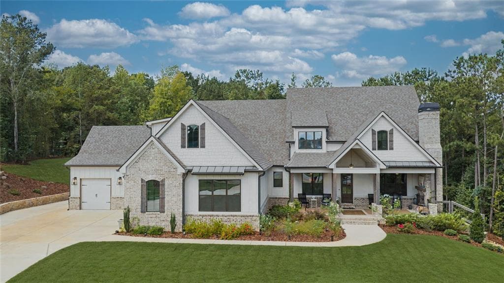 4 bedroom, 4 bathroom, 3,791 sq ft single family residence for sale at 220 Preakness Way, Forsyth, GA 31029 — photo 2