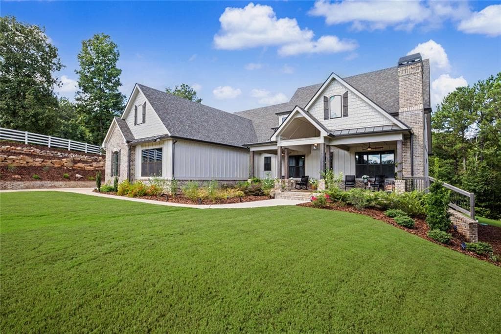 4 bedroom, 4 bathroom, 3,791 sq ft single family residence for sale at 220 Preakness Way, Forsyth, GA 31029 — photo 5