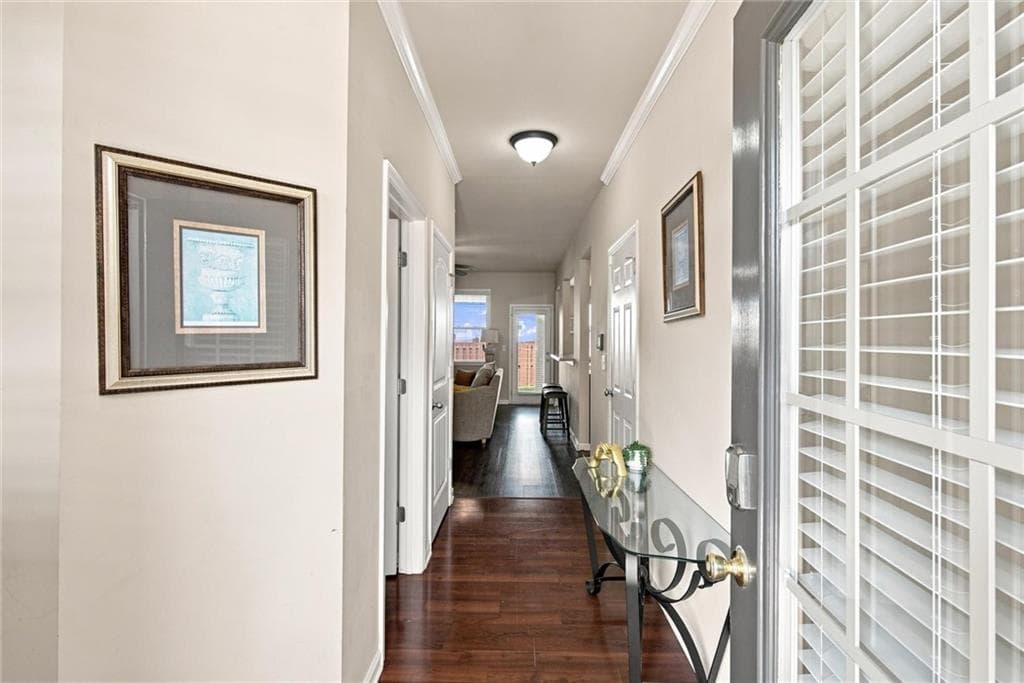 3 bedroom, 3 bathroom, 2,388 sq ft townhouse for sale at 413 Fern Bay Drive, Atlanta, GA 30331 — photo 3