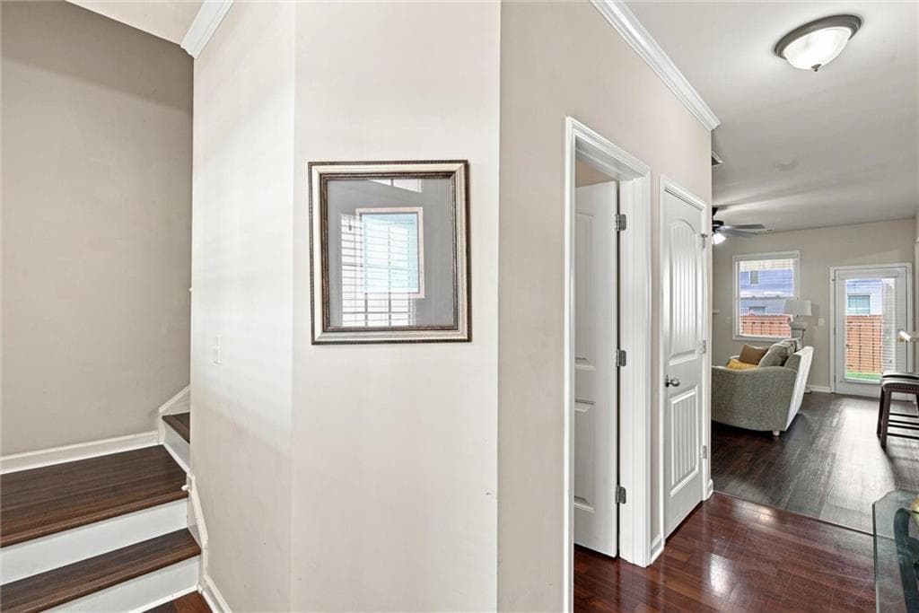 3 bedroom, 3 bathroom, 2,388 sq ft townhouse for sale at 413 Fern Bay Drive, Atlanta, GA 30331 — photo 4