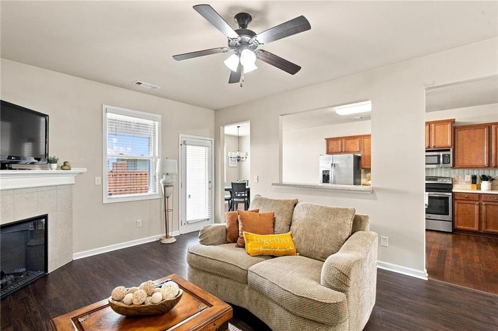 3 bedroom, 3 bathroom, 2,388 sq ft townhouse for sale at 413 Fern Bay Drive, Atlanta, GA 30331 — photo 7